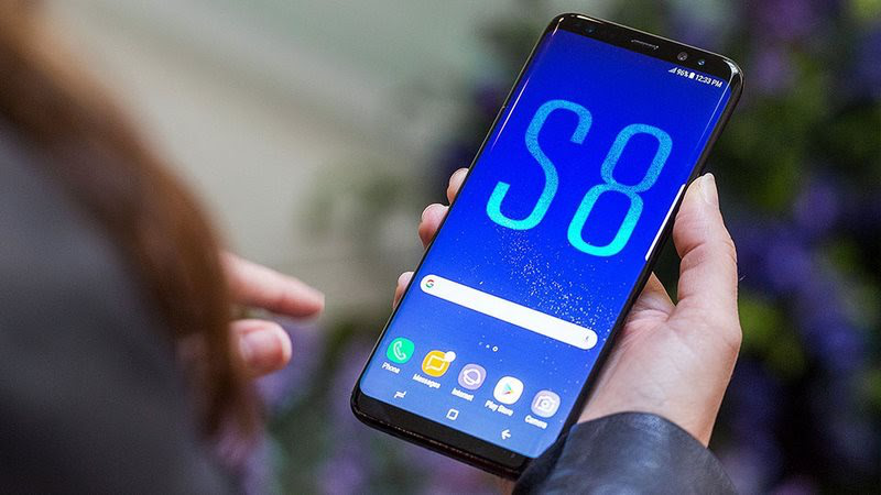 Galaxy S8 Plus có thiết kế màn hình độc đáo