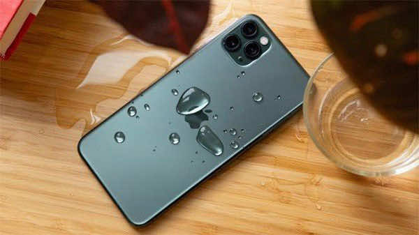 Khả năng chống nước tuyệt vời của iphone 12