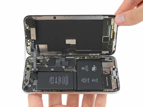 Thay pin iPhone 11 Pro giá rẻ, uy tín – Galaxydidong