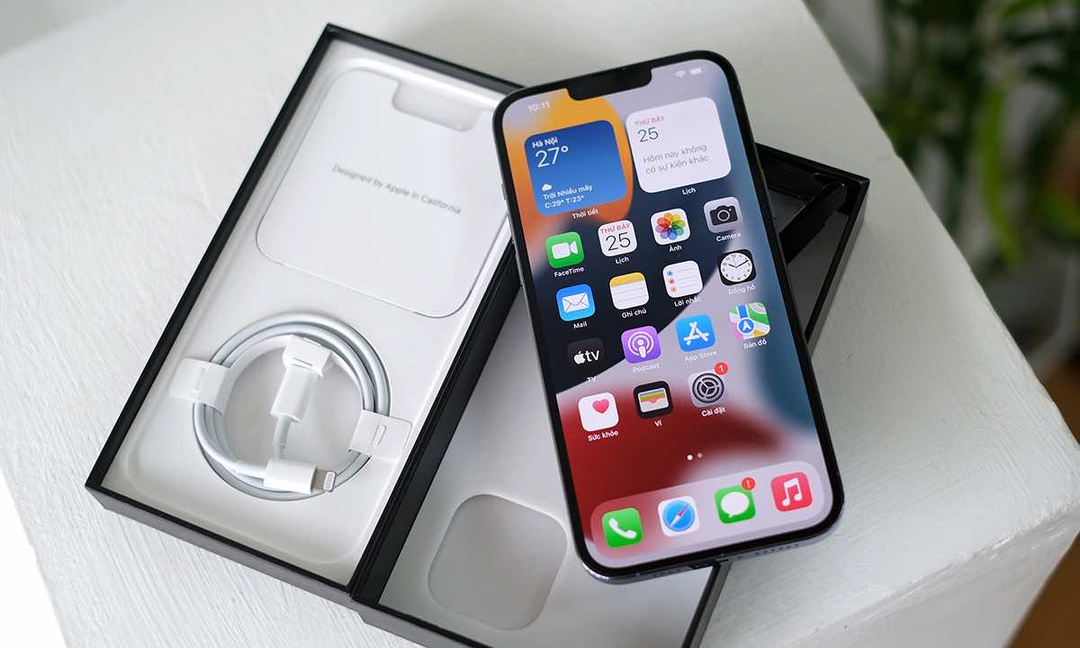 iPhone xách tay dòng máy do người Việt xách từ nước ngoài về