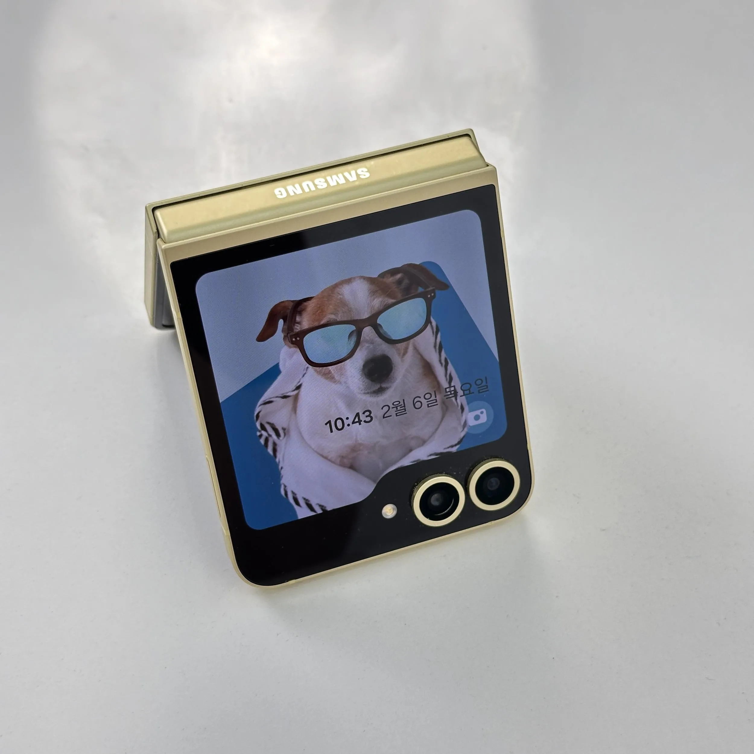 Camera Z Flip6