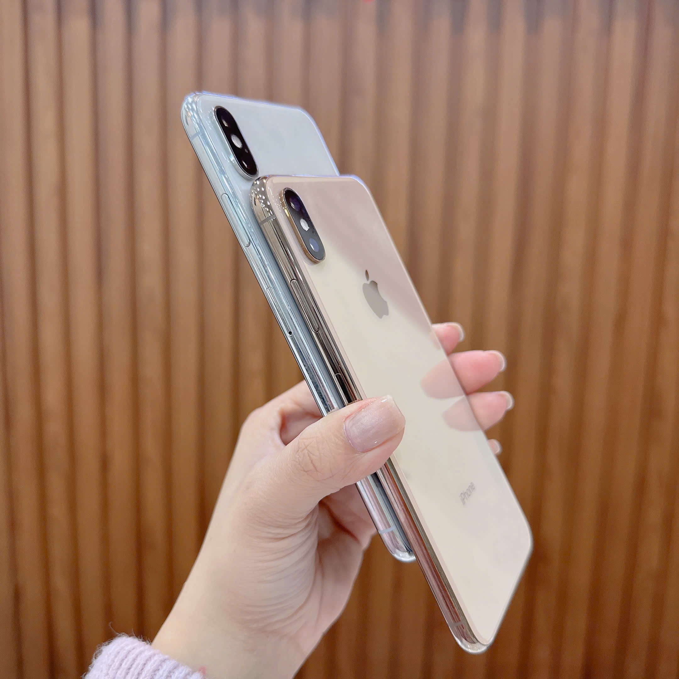 Thiết kế iPhone XS Max