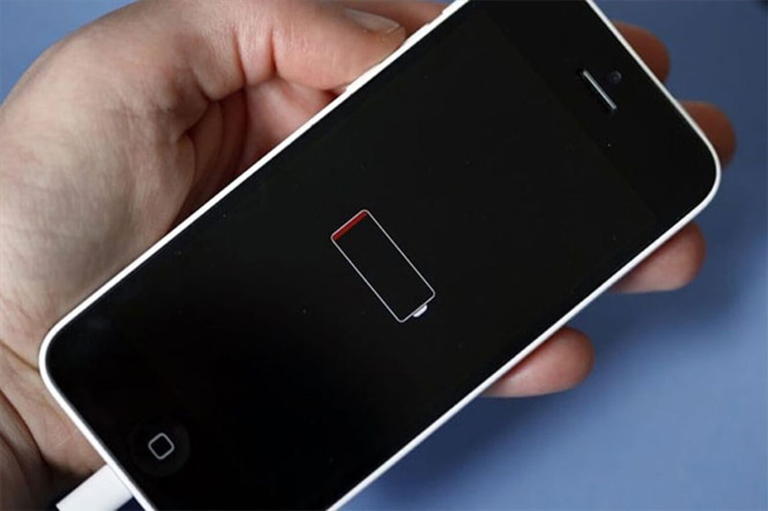 Cách Khắc Phục Lỗi iPhone Báo Sạc Nhưng Không Vào Pin Đơn Giản Tại Nhà 3