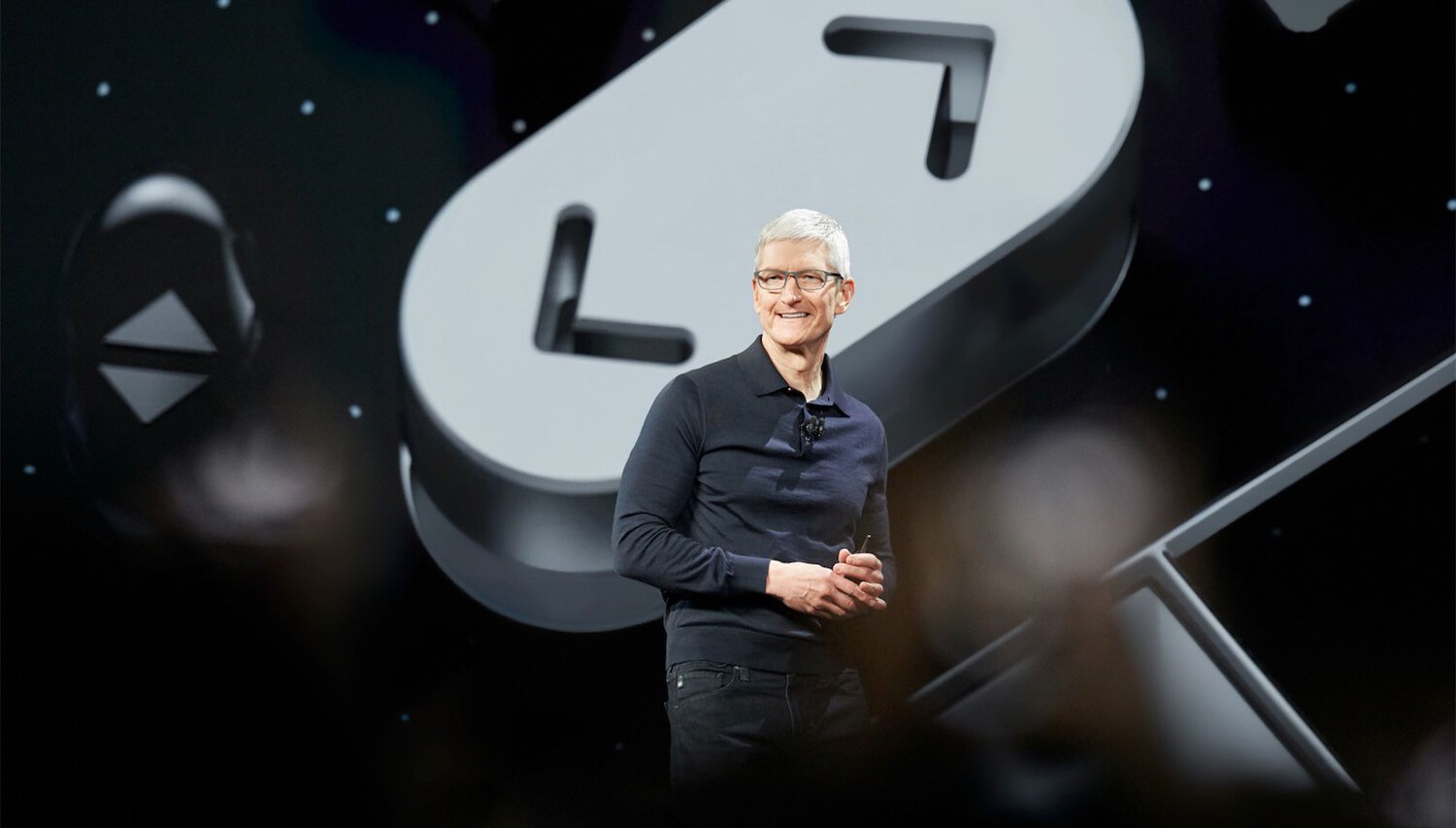 Tiêu Điểm: Tin Động Trời! Tim Cook Có Thể Từ Chức CEO Apple – Tương Lai Nào Cho Người Dùng iPhone? 2