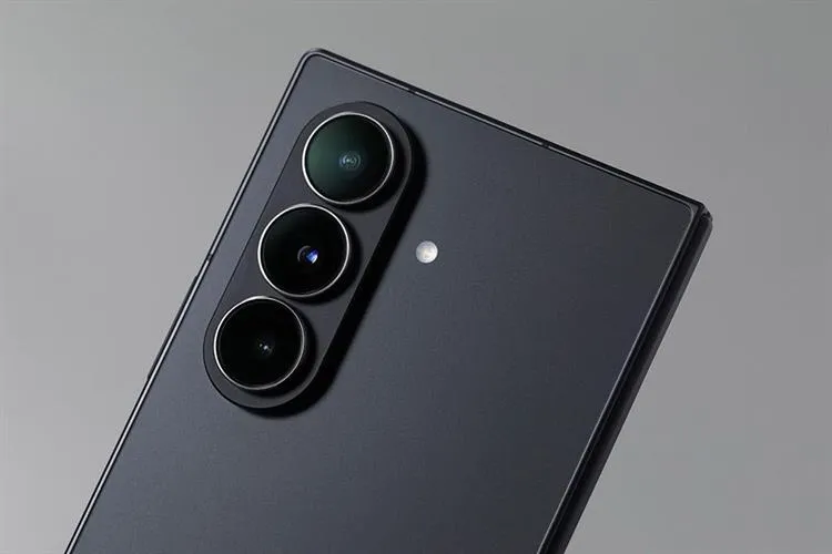 Galaxy Fold 7 103